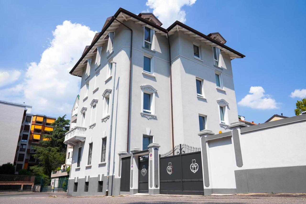 Villa Tosati Monza Exteriér fotografie